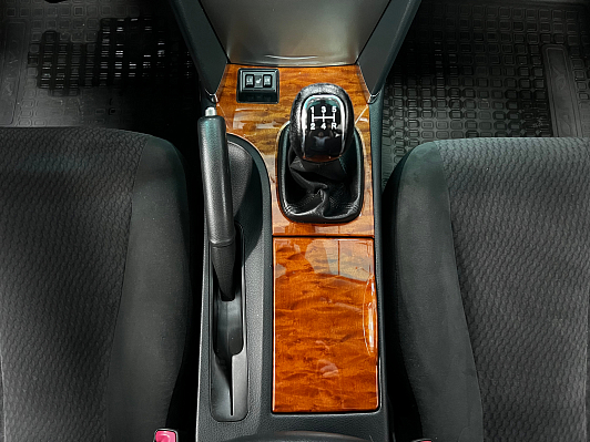 Toyota Camry, 2011 года, пробег 197093 км