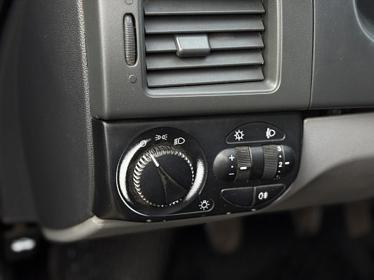 Lada (ВАЗ) Priora Люкс, 2011 года, пробег 199591 км