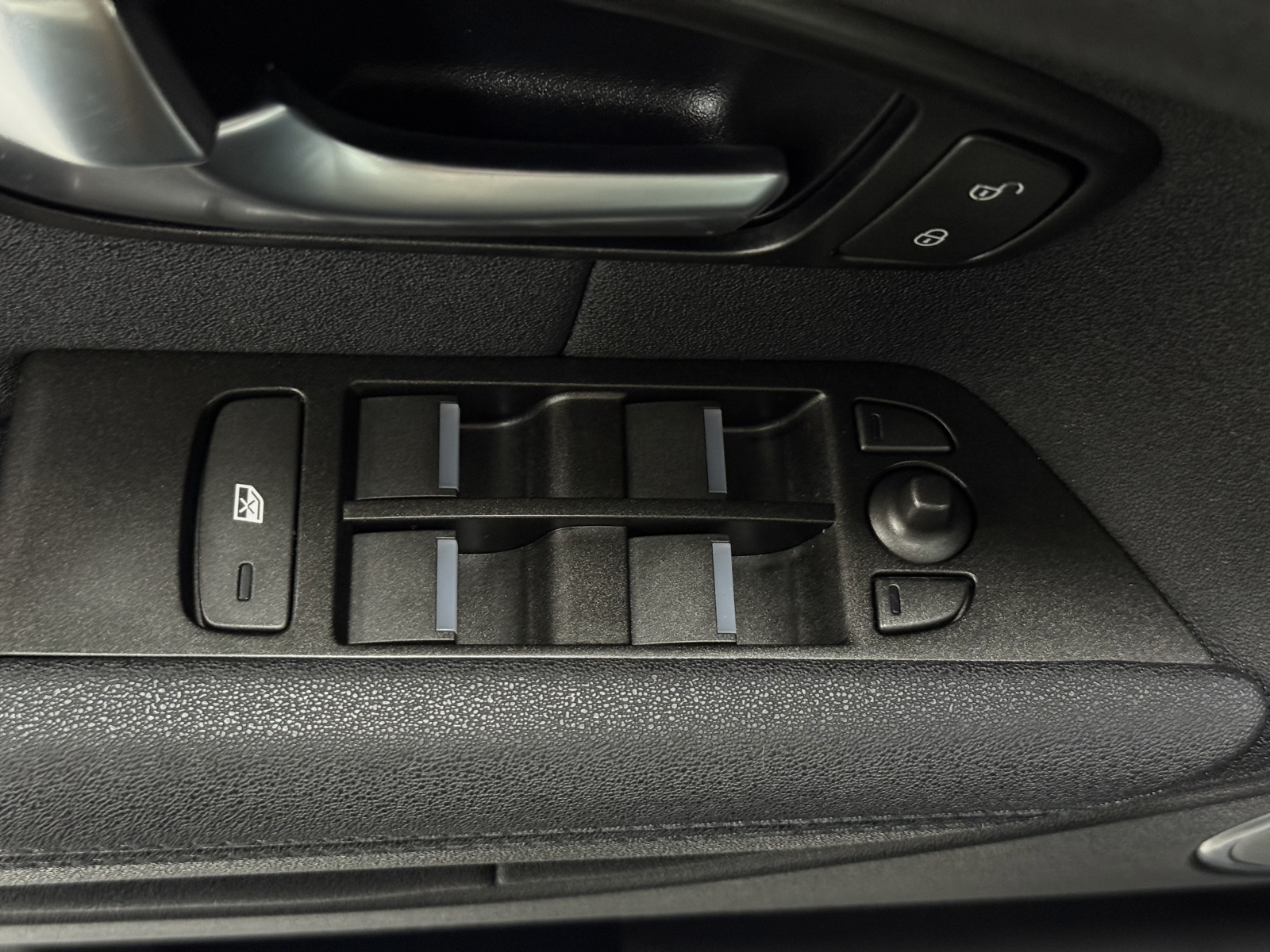 Land Rover Range Rover Evoque Pure, 2017 года, пробег 83818 км