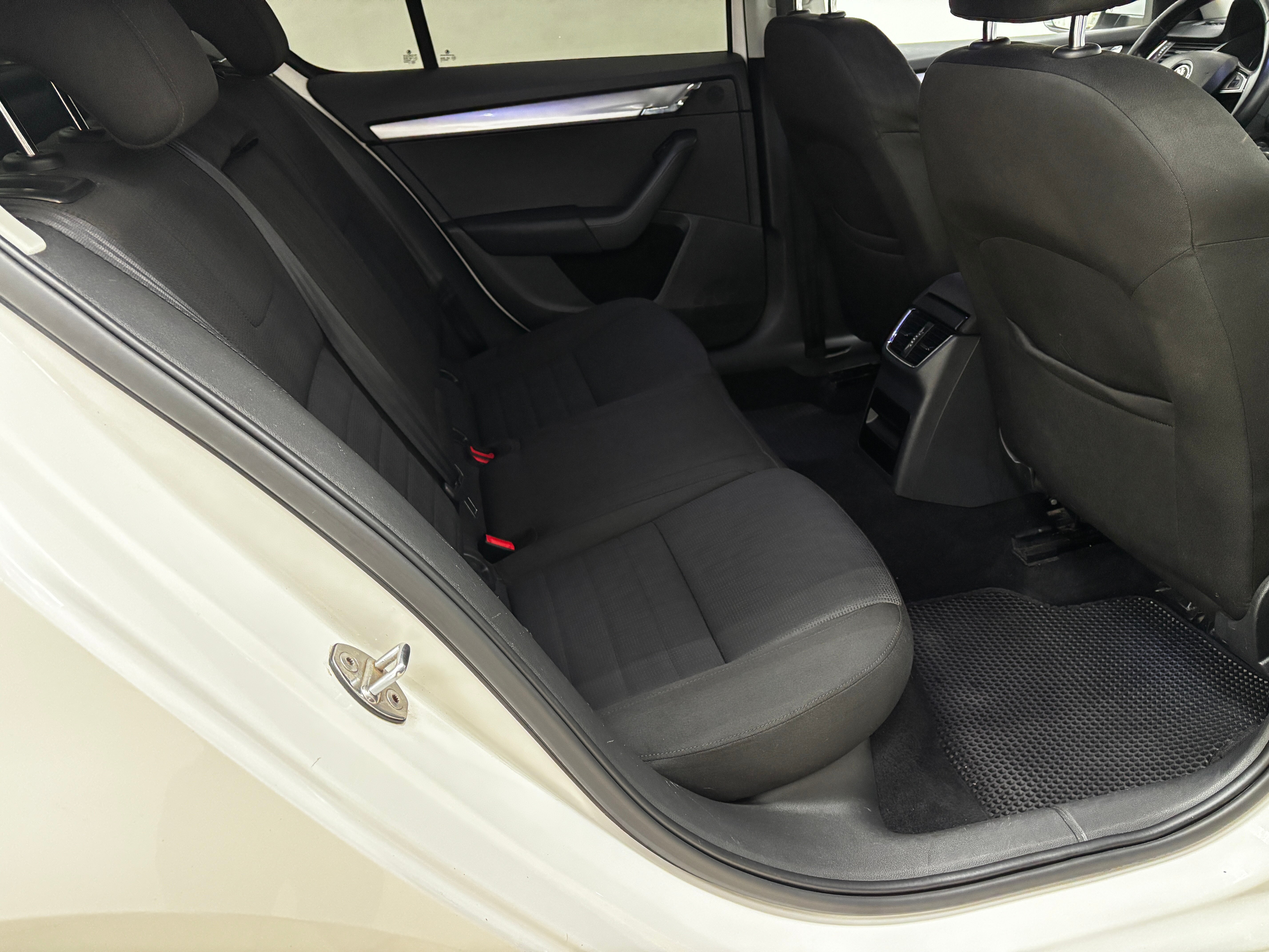 Skoda Octavia, 2014 года, пробег 229593 км