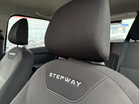 Renault Sandero Stepway Drive, 2020 года, пробег 96000 км