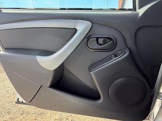 Renault Duster Expression, 2017 года, пробег 152000 км
