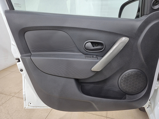 Renault Logan Life, 2018 года, пробег 113946 км