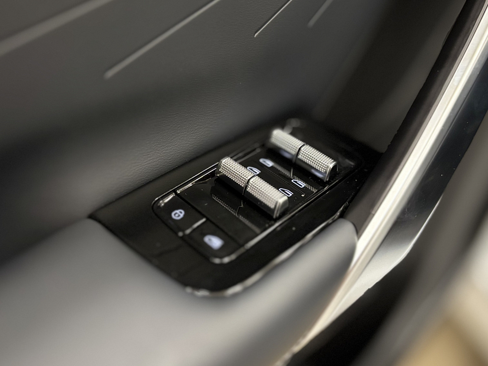 Geely Atlas Люкс, белый