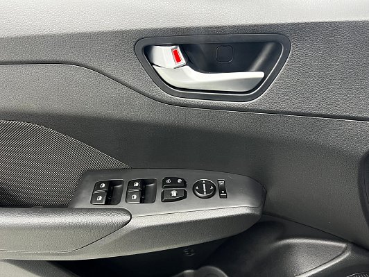 Hyundai Solaris Elegance, 2018 года, пробег 123241 км
