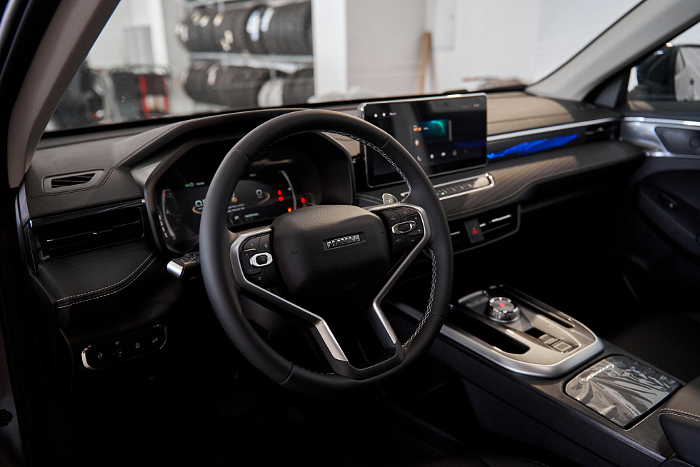 Haval Jolion Комфорт, черный