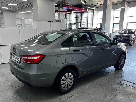 Lada (ВАЗ) Vesta 50 Anniversary, 2018 года, пробег 175000 км