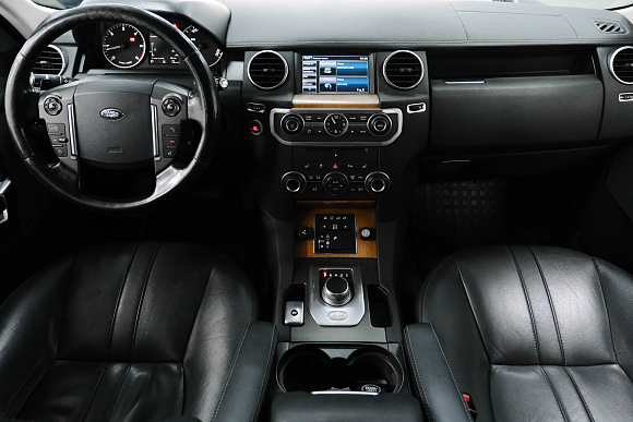 Land Rover Discovery HSE, 2014 года, пробег 163000 км