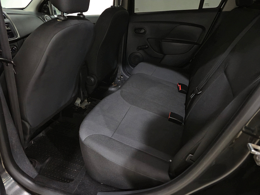 Renault Logan Privilege, 2015 года, пробег 133191 км
