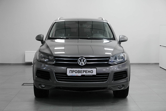 Volkswagen Touareg, 2011 года, пробег 261000 км