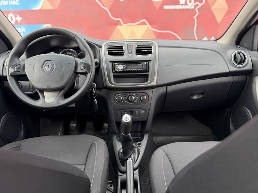 Renault Sandero Confort, 2014 года, пробег 52203 км