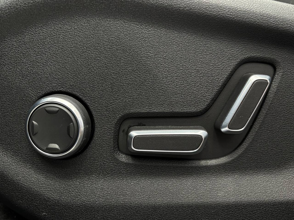 Geely Monjaro Люкс (2023-2025), серый