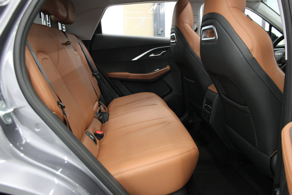 Omoda C5 Drive, серый