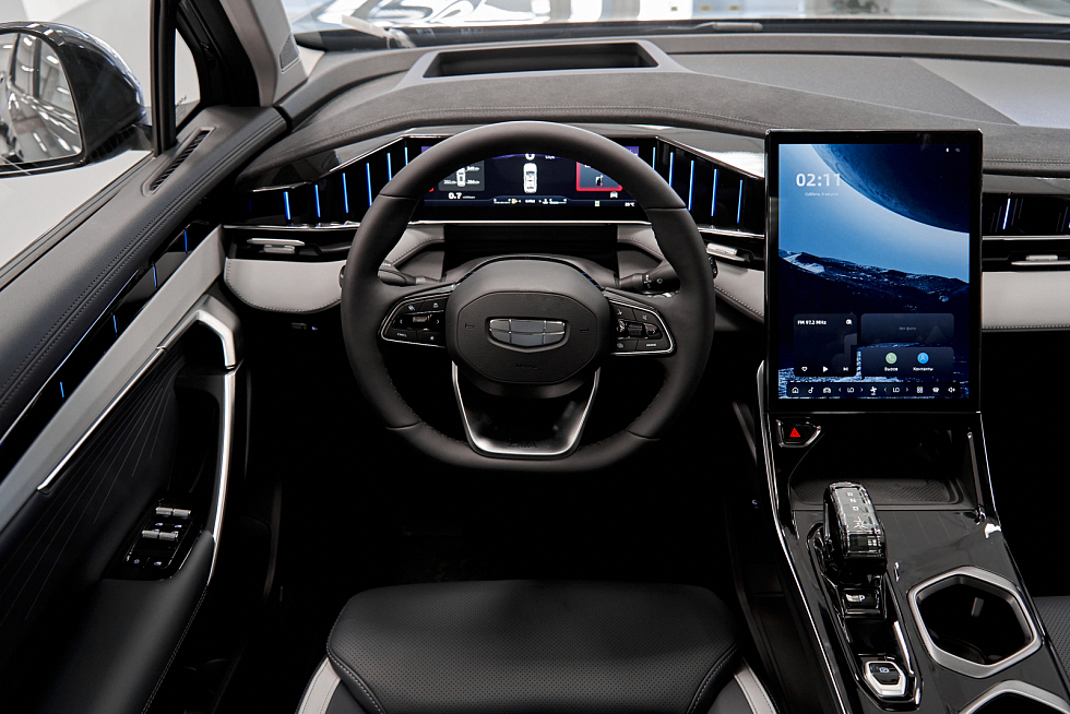 Geely Atlas Спорт, зеленый