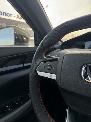 Changan UNI-V Комфорт, 2023 года, пробег 22100 км