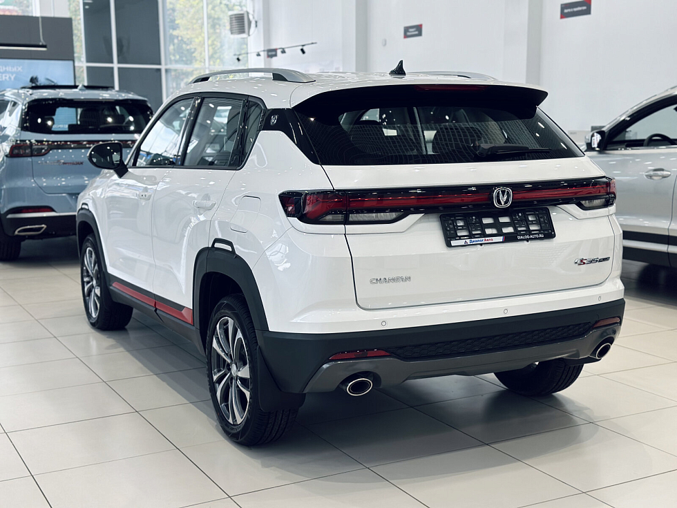 Changan CS35 Plus Техно, серебряный