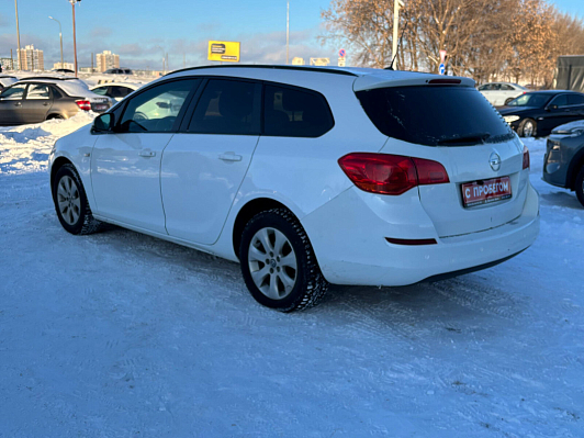 Opel Astra Enjoy, 2014 года, пробег 198000 км