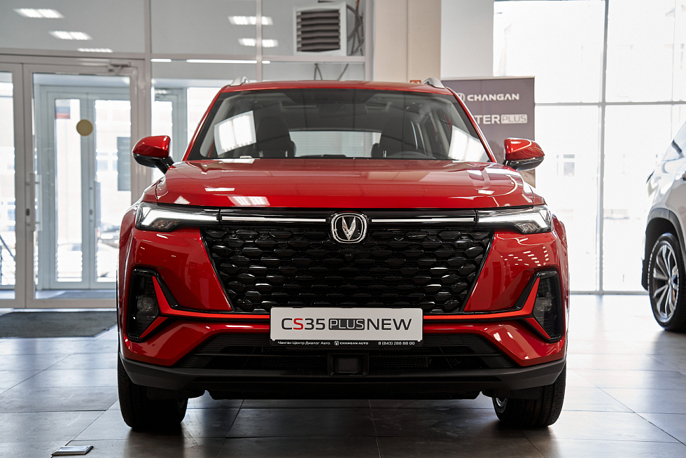 Changan CS35 Plus Tech, красный