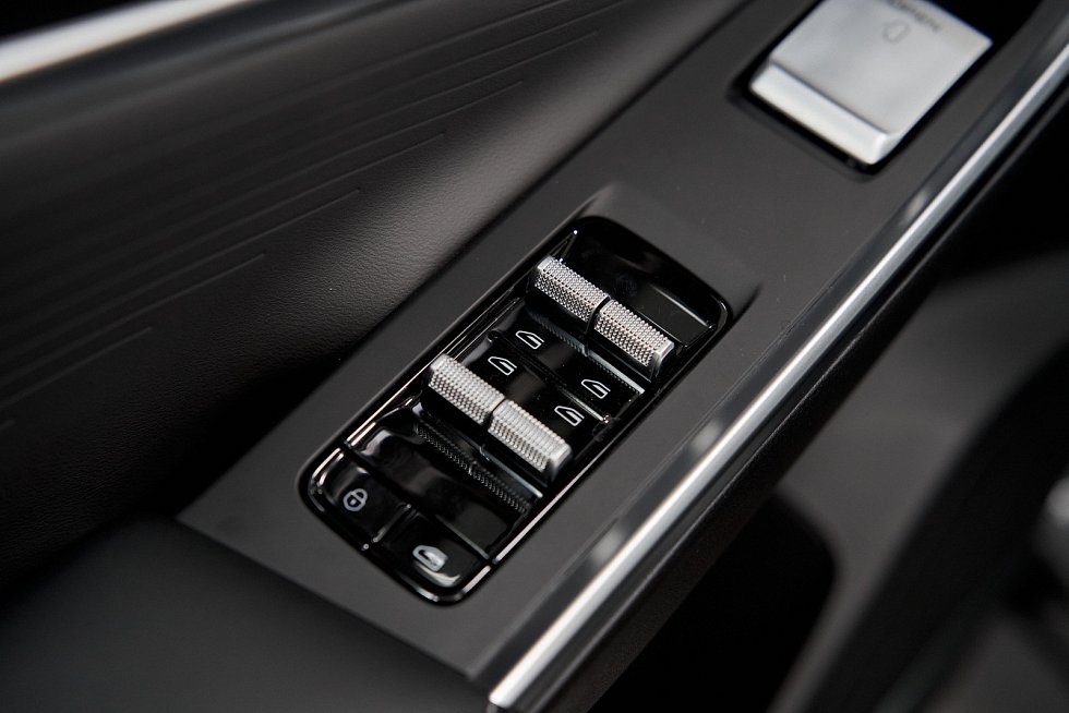Geely Cityray Флагман, серый