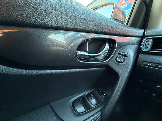 Nissan X-Trail SE, 2019 года, пробег 85500 км