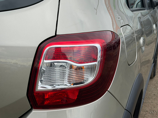 Renault Sandero Stepway Life, 2020 года, пробег 23600 км