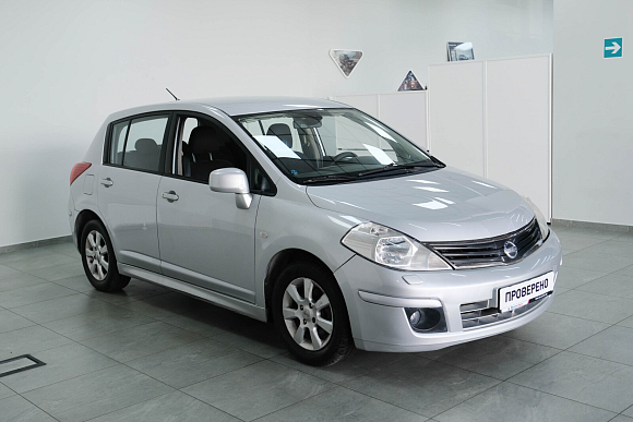 Nissan Tiida, 2010 года, пробег 219000 км