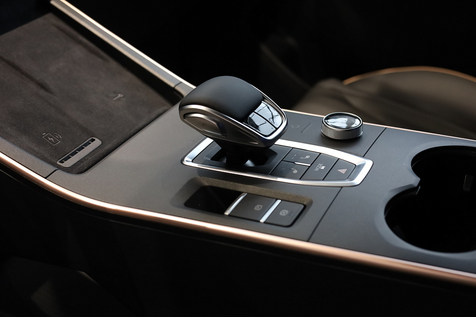 Omoda C5 Стиль (2024), белый