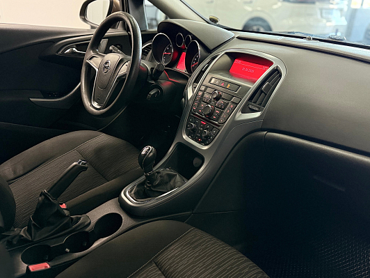 Opel Astra Cosmo, 2012 года, пробег 118801 км