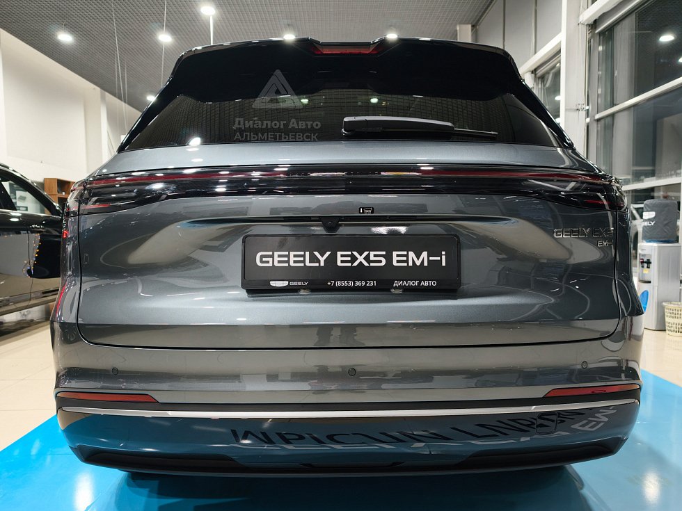 Geely EX5 Гибрид Макс EM-i, серый