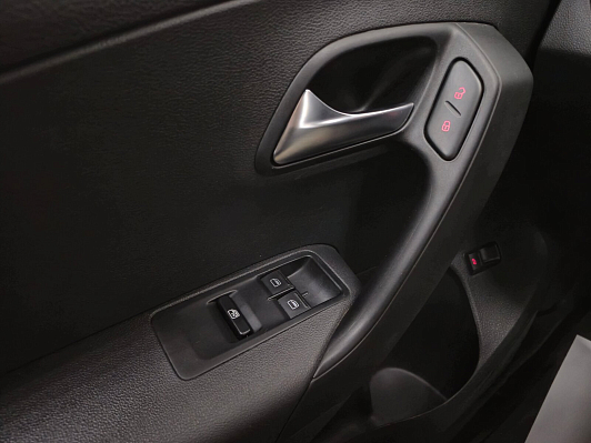 Volkswagen Polo Life, 2019 года, пробег 40138 км