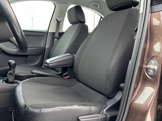 Skoda Rapid Hockey Edition Ambition, 2017 года, пробег 97000 км