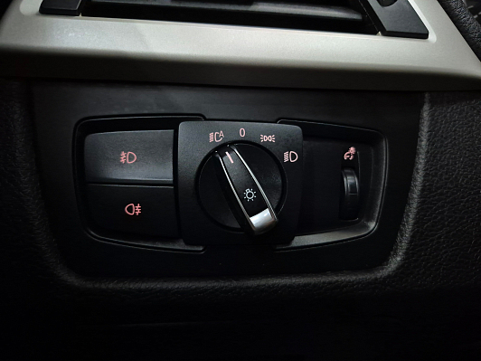 BMW 3 серии 318i Sport Line, 2015 года, пробег 160245 км