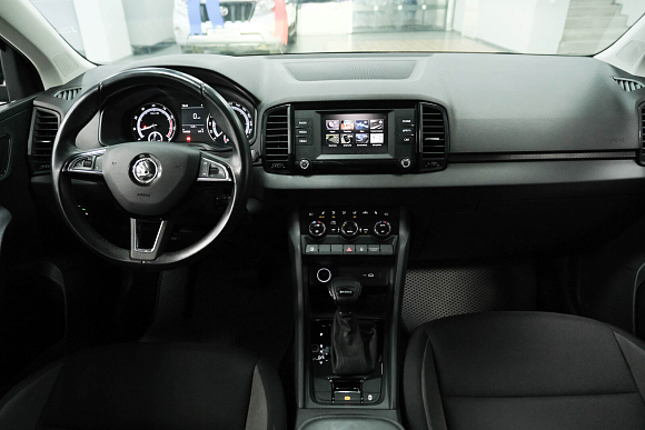 Skoda Karoq Active, 2020 года, пробег 104000 км