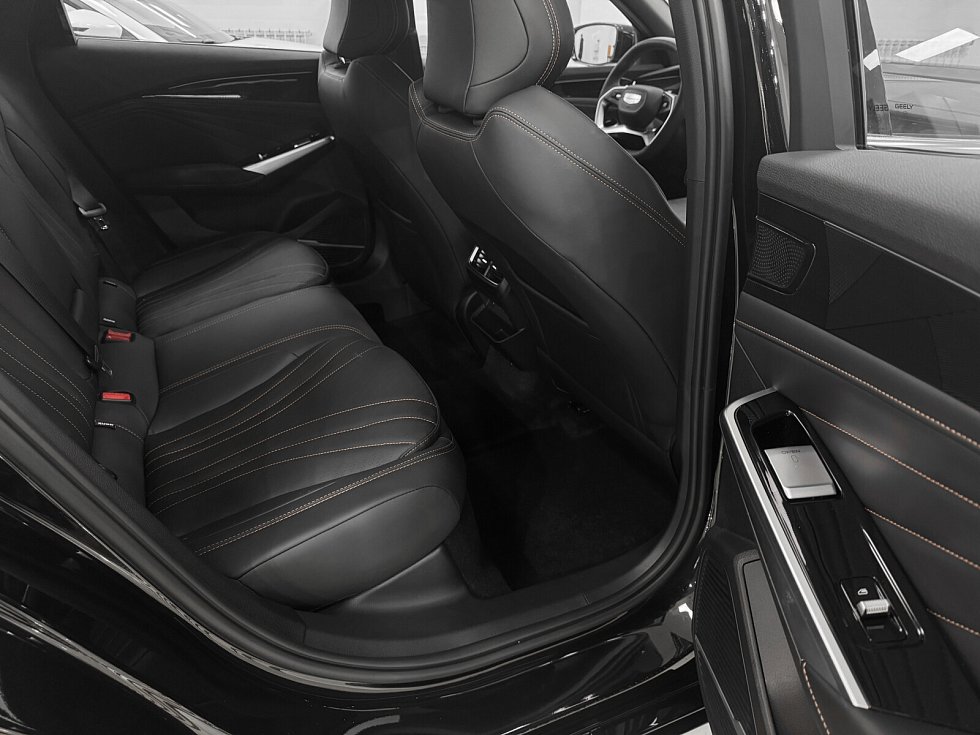 Geely Preface Люкс, черный