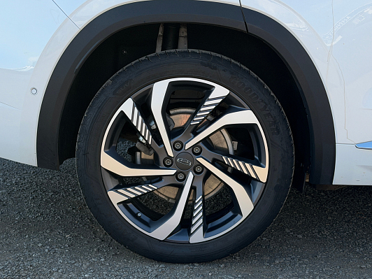 Geely Monjaro Flagship (2023-2025), 2024 года, пробег 38300 км