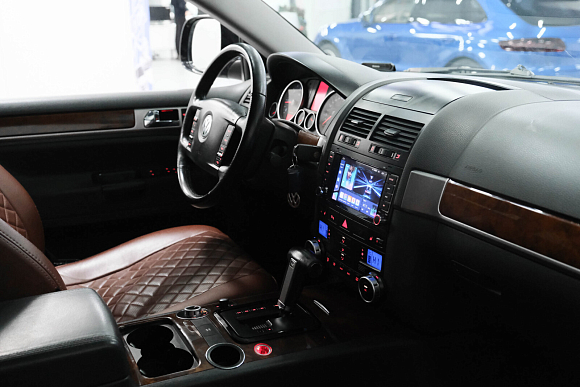 Volkswagen Touareg, 2008 года, пробег 228595 км