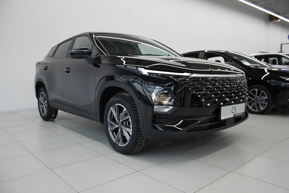 Omoda C5 Active, черный