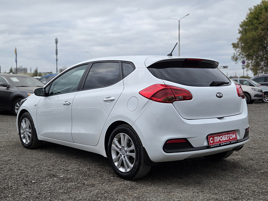 Kia Ceed Luxe, 2015 года, пробег 177299 км