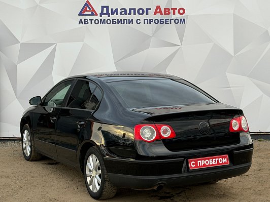 Volkswagen Passat Trendline, 2009 года, пробег 253000 км
