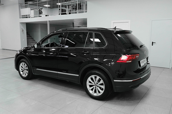 Volkswagen Tiguan Respect, 2020 года, пробег 146743 км
