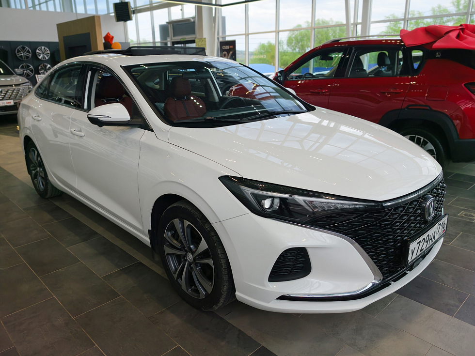 Changan Eado Plus Комфорт, белый