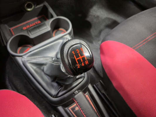 Lada (ВАЗ) Granta, 2015 года, пробег 101749 км