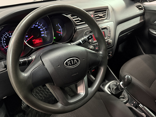 Kia Rio Luxe, 2011 года, пробег 131000 км