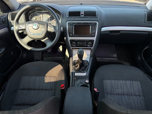 Skoda Octavia, 2011 года, пробег 203832 км