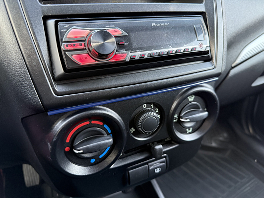 Lada (ВАЗ) Kalina Comfort Glonass 21921-51-223, 2013 года, пробег 106000 км