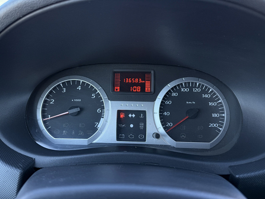 Lada (ВАЗ) Largus Quest (5 мест), 2018 года, пробег 136000 км