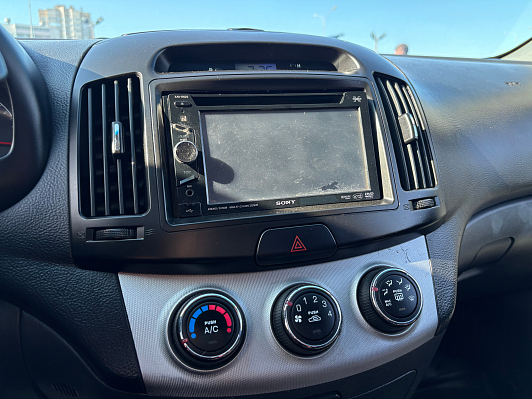 Hyundai Elantra Comfort, 2009 года, пробег 183401 км