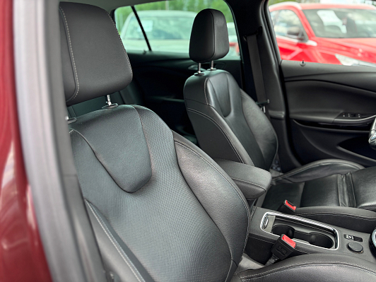 Opel Astra, 2018 года, пробег 190400 км