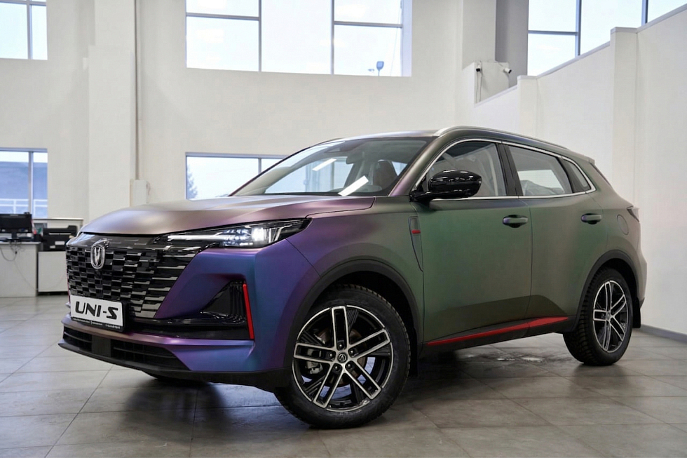 Changan UNI-S Техно, белый