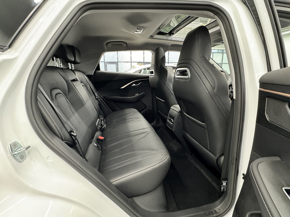 Omoda C5 Lifestyle, белый